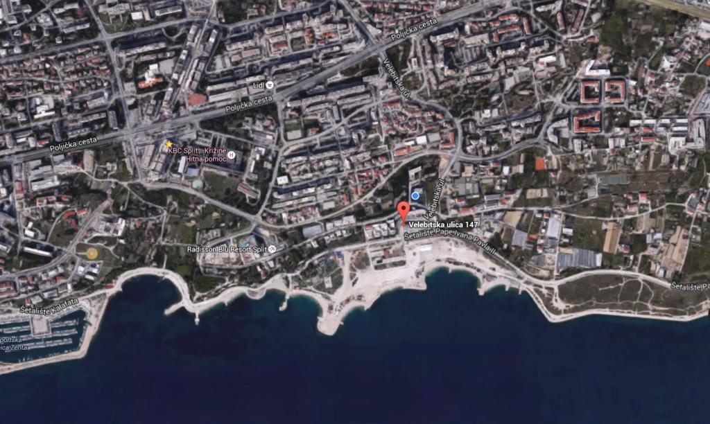 Beachfront Split Apartment Exterior foto